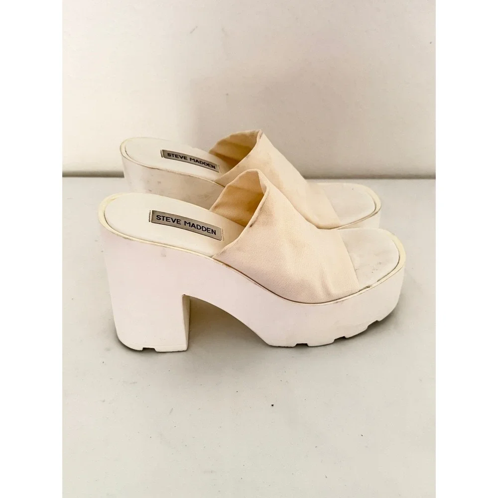 Steve Madden Platform Mules Sz 7.5 White Chunky Block Heel Square Toe Y2K 90s